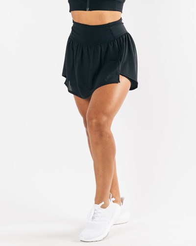 Alphalete 4-Way Stretch Skirt Mustat | 039AVXHWI