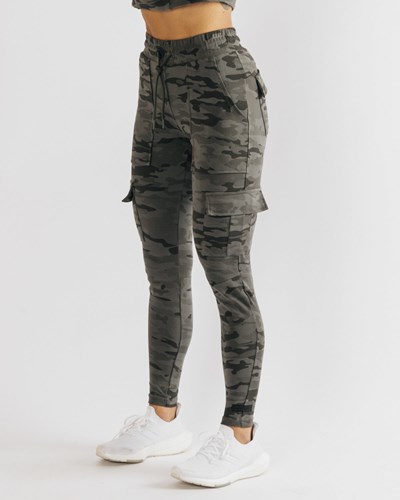 Alphalete Fitted Single-Brushed 29" Cargo Pant Camo | 019ESRPCV