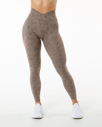 Alphalete Single Brushed Cross-Wrapped Legging Pebble Print Mocha | 164DNAYIH