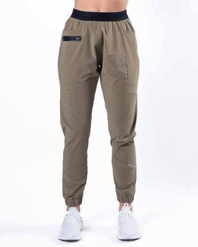 Alphalete Woven 4-Way Stretch 28" Pant Taupe | 329WGCXDN