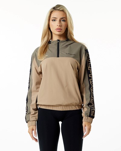 Alphalete Woven Performance Jacket Desert Safari | 938BFMJEL